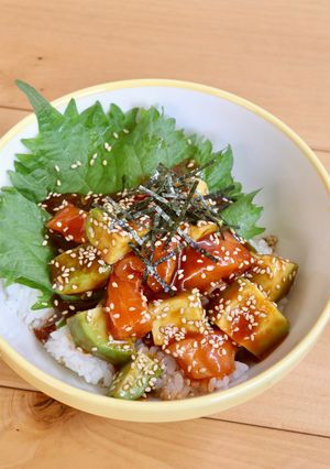 私の好物♡アボカドとサーモンの丼-レシピのメイン写真