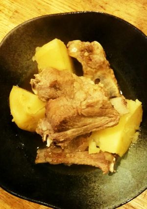 スペアリブとジャガイモのこっくり煮-レシピのメイン写真