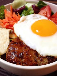 お弁当に♪簡単♥️ロコモコ*BBQソース-レシピのメイン写真