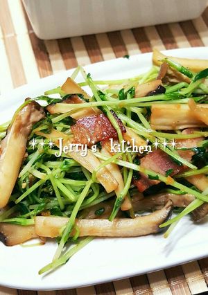 茅乃舎野菜だしde豆苗とエリンギのソテー-レシピのメイン写真