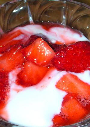 １０分で出来るいちごソース-レシピのメイン写真