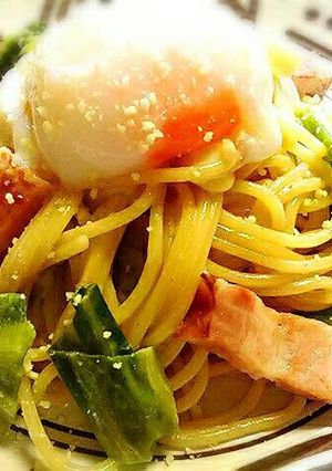 春きゃべつとベーコンの温玉パスタ-レシピのメイン写真