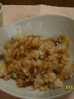 お赤飯チャーハン お赤飯でチャーハン by おまめさん 【クックパッド】 簡単