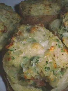 ポテトの皮がお皿になったポテトグラタン-レシピのメイン写真