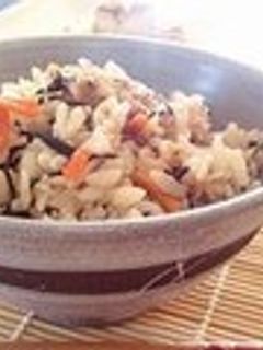 挽き肉とひじきの炊き込みご飯-レシピのメイン写真