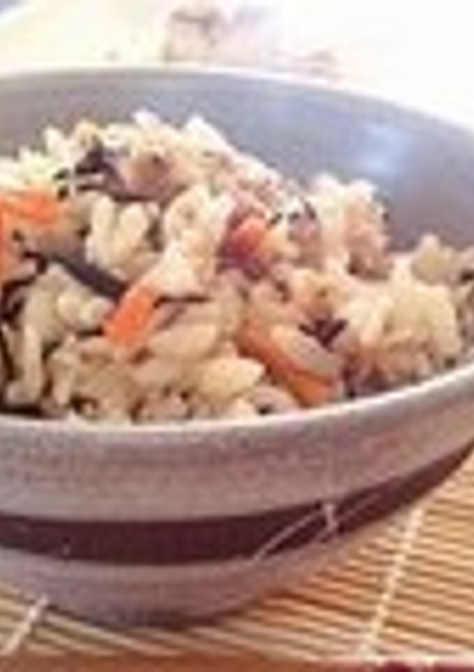 挽き肉とひじきの炊き込みご飯-レシピのメイン写真