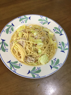 春キャベツと豚肉のペペロンチーノ-レシピのメイン写真