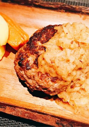 余ったゴマだれソースを使ってハンバーグ-レシピのメイン写真