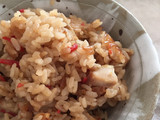 唐揚げの残りで炊き込みごはん