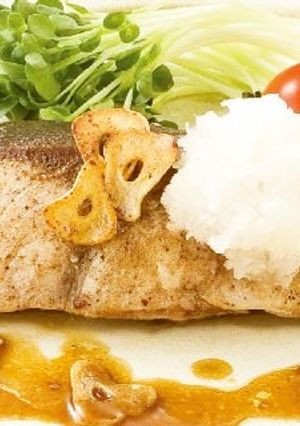 ぶりのガーリックステーキ-レシピのメイン写真
