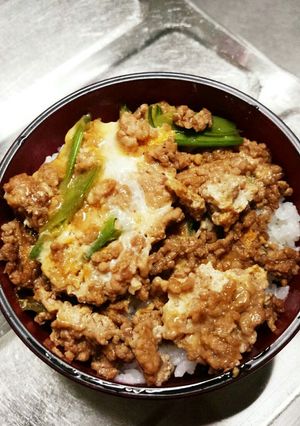 豚挽きでそぼろ卵とじ丼！-レシピのメイン写真