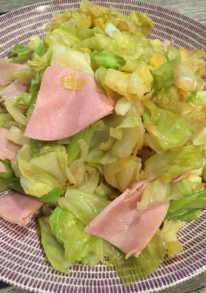 簡単！春キャベツとハムの炒め物-レシピのメイン写真