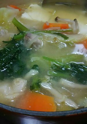 鶏肉と野菜たっぷり鍋♪味噌あじ♪-レシピのメイン写真
