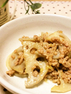 ぱぱっと!豚ひき肉とレンコンの炒め物-レシピのメイン写真