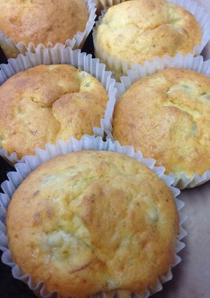 生クリームでバナナカップケーキ-レシピのメイン写真