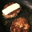 家族が作る☆チーズハンバーグ