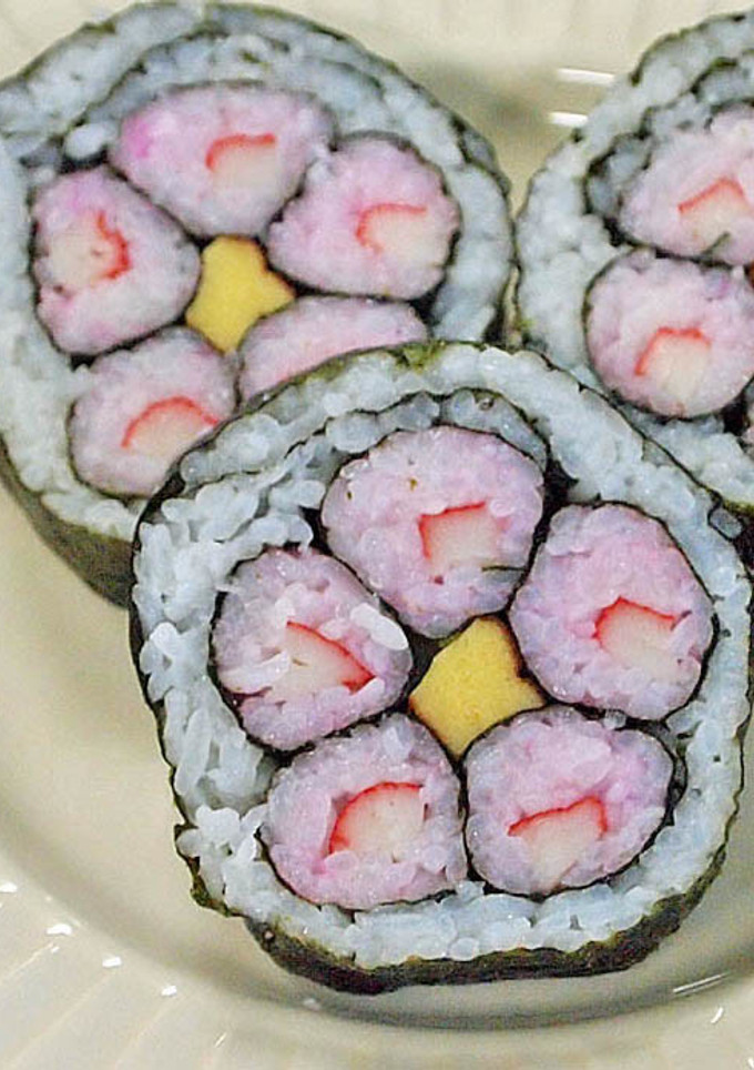 簡単！花の飾り巻き寿司　ひなまつりにも-レシピのメイン写真