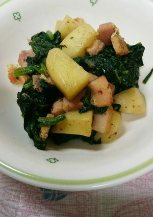 じゃがいもベーコンほうれん草の炒め物-レシピのメイン写真