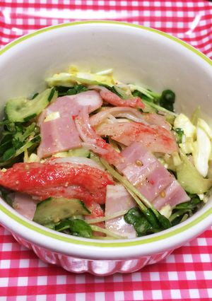 ベーコンと野菜の胡麻ドレッシングあえ-レシピのメイン写真