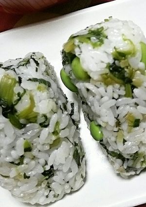 ほうれん草の胡麻和えリメイクおにぎり-レシピのメイン写真