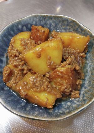 給食の味を再現♪揚げじゃがいものそぼろ煮-レシピのメイン写真