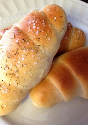 手ごね 塩パン-レシピのメイン写真