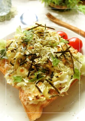 磯香る＊ざく切りキャベツのごま塩トースト-レシピのメイン写真