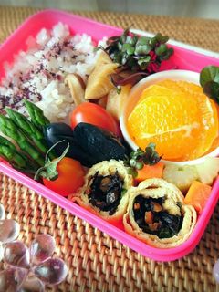 お弁当に♪ひじきの煮物の油揚げ巻き-レシピのメイン写真