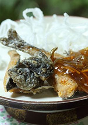 ニジマスの甘酢あんかけ骨せんべい-レシピのメイン写真