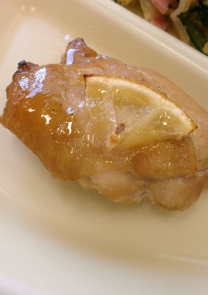 南房総市給食◆鶏肉のレモン漬け焼き-レシピのメイン写真
