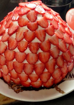 ティアラドーム風 いちごたっぷりケーキ-レシピのメイン写真