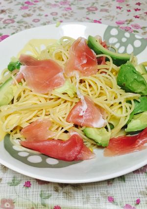 ◎生ハムとアボカドのえごま油パスタ◎-レシピのメイン写真