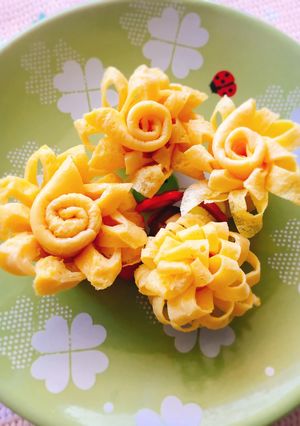 お弁当に！お花の卵焼き【動画有り】-レシピのメイン写真