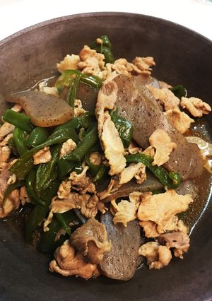 豚こまピーマン蒟蒻煮-レシピのメイン写真