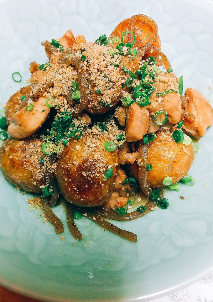 皮むき不要♪鶏と新じゃがの煮物♪-レシピのメイン写真