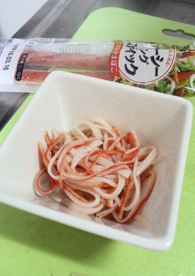 簡単！かにかまのほぐし方♪-レシピのメイン写真