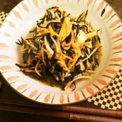 รูปของ 10分で！野菜も皮ごと♪簡単ひじきの煮物