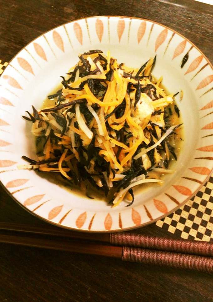 10分で！野菜も皮ごと♪簡単ひじきの煮物-レシピのメイン写真