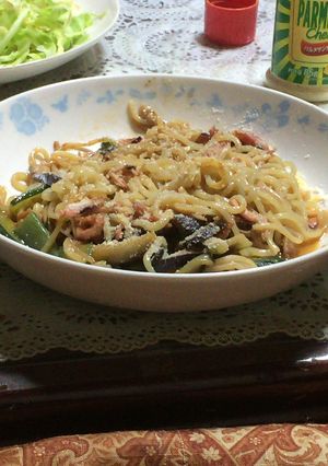 糸コンとイカの塩辛でアンチョビパスタ風-レシピのメイン写真