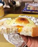 乗せて焼くだけ！ツナマヨ卵チーズトースト