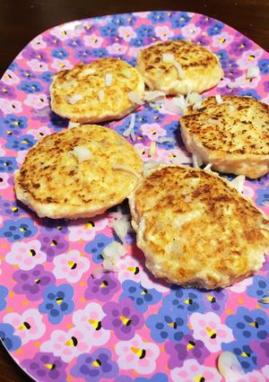 アレっこmenu☆豆腐と鮭のふわバーグ-レシピのメイン写真