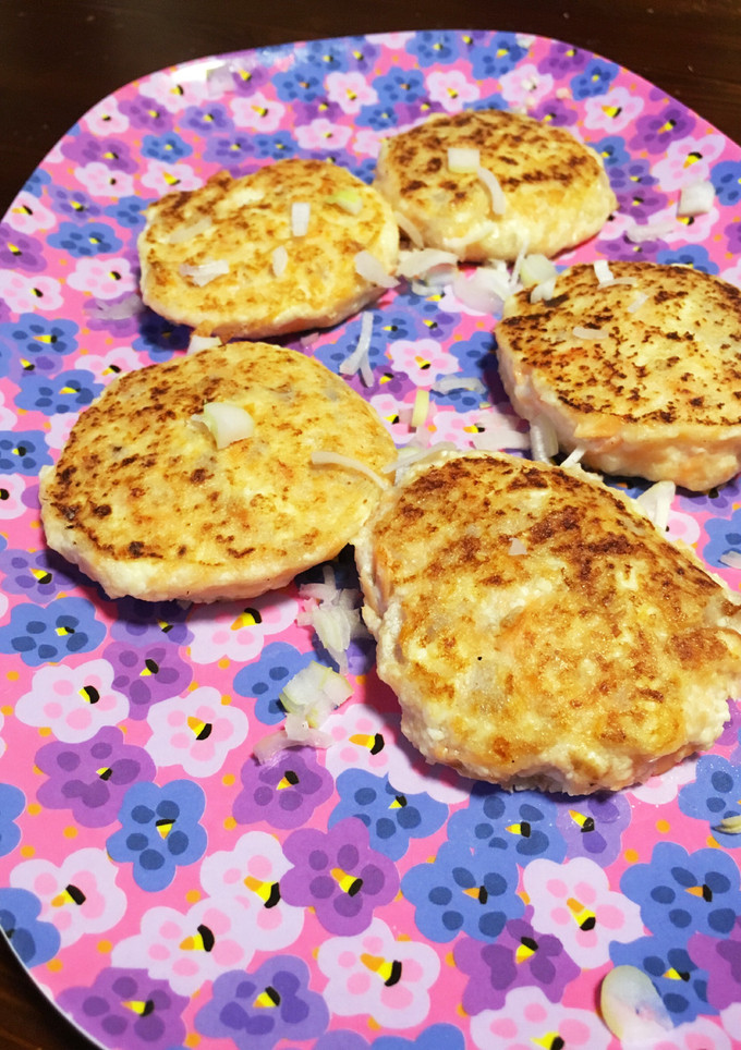 アレっこmenu☆豆腐と鮭のふわバーグ-レシピのメイン写真