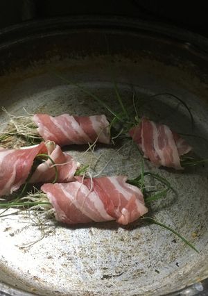 ノビルの豚巻き、白菜と菜の花のクリーム煮-レシピのメイン写真