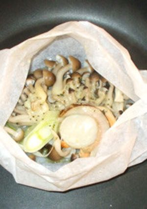 ホタテ・しめじ茸のホイル焼き♪簡単２分♪-レシピのメイン写真