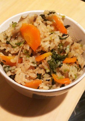 子供＆妊婦さんに◎小松菜の炊き込みご飯-レシピのメイン写真