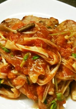 豚ヒレソテーの豆苗とトマトみぞれソース-レシピのメイン写真