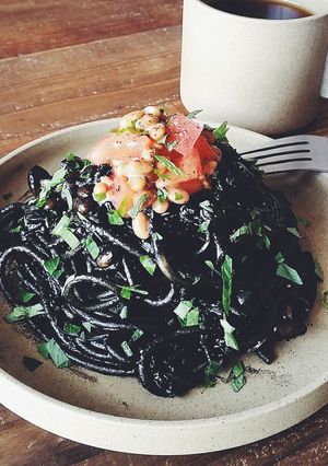 納豆たっぷりイカスミトマトパスタ-レシピのメイン写真