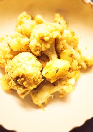 カリフラワーとジャガイモのカレー炒め-レシピのメイン写真