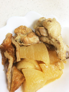 なつよちゃん家の大根と鶏の煮物✨-レシピのメイン写真