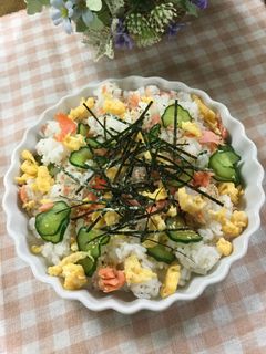 鮭ときゅうりと炒り卵のまぜ寿司♪-レシピのメイン写真